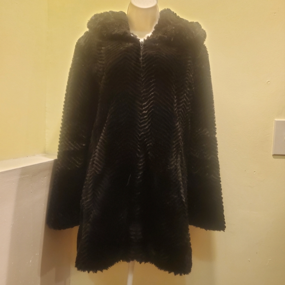 Gallery faux fur hooded jacket, black, size L